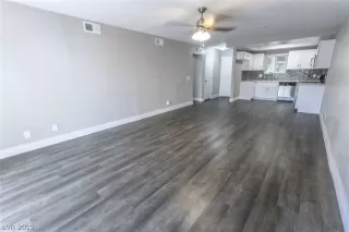 Photo #5: 2119813 Listing