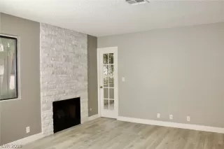 Photo #1: 2119819 Listing