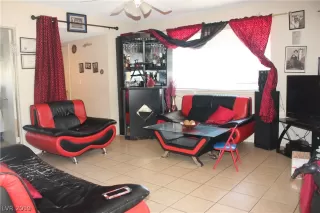 Photo #5: 2119823 Listing