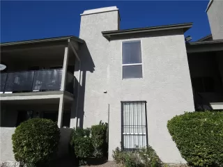 Photo #1: 2119825 Listing 