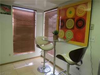 Photo #4: 2119825 Listing 