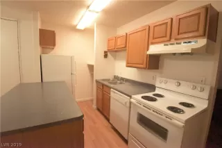 Photo #3: 2119834 Listing