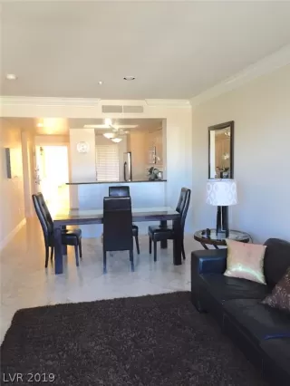 Photo #3: 2119867 Listing