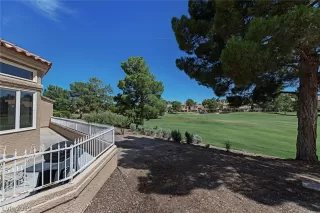 Photo #3: 2119869 Listing