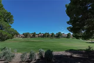 Photo #5: 2119869 Listing