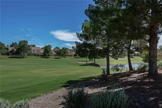 Photo #6: 2119869 Listing