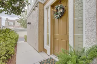 Photo #1: 2119907 Listing 