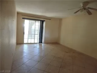 Photo #4: 2119915 Listing 