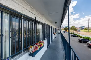 Photo #3: 2119918 Listing 