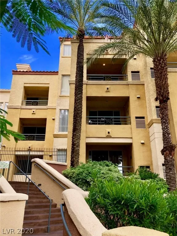 MLS: 2119969 Condo For Sale