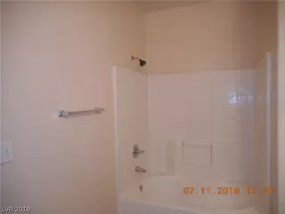 Photo #6: 2120064 Listing