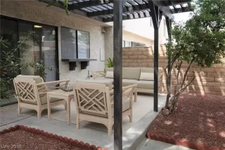 Photo #4: 2120066 Listing