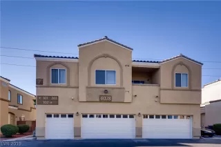 Photo #1: 2120083 Listing