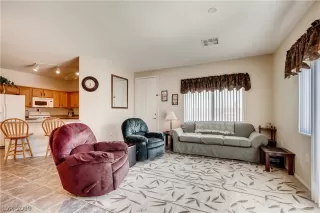 Photo #6: 2120083 Listing