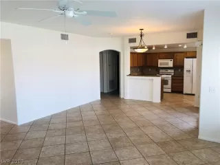 Photo #5: 2120114 Listing 