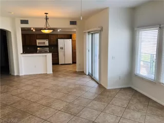 Photo #6: 2120114 Listing 