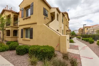 Photo #1: 2120169 Listing