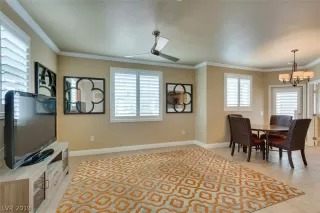 Photo #2: 2120169 Listing