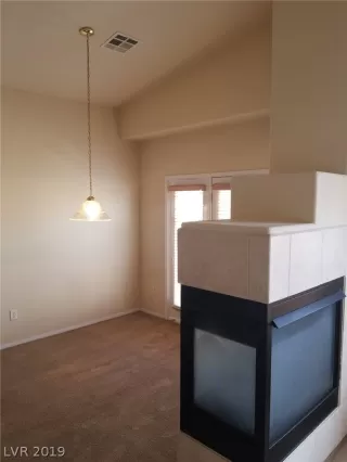 Photo #2: 2120184 Listing 