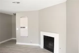 Photo #3: 2120186 Listing