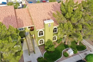 Photo #2: 2120237 Listing