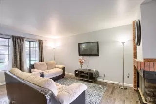 Photo #4: 2120295 Listing 