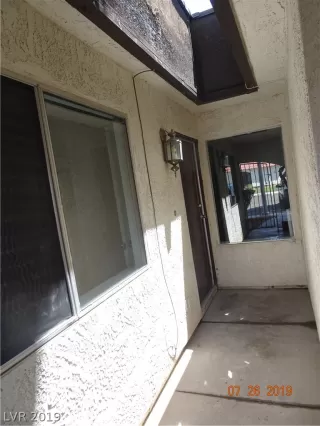 Photo #2: 2120338 Listing 