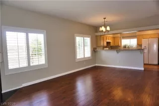 Photo #6: 2120357 Listing 