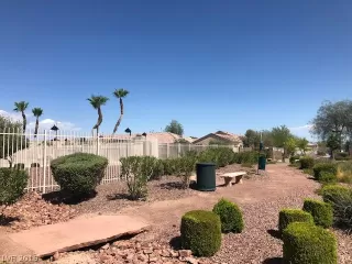 Photo #4: 2120358 Listing