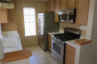 Photo #6: 2120362 Listing 