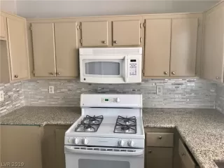 Photo #6: 2120383 Listing 