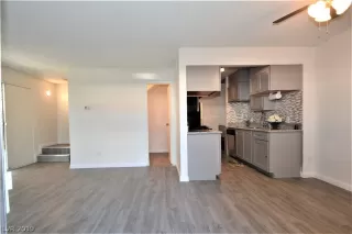 Photo #6: 2120395 Listing 