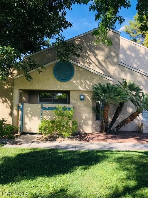 MLS: 2120403 Condo For Sale