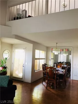 Photo #4: 2120403 Listing