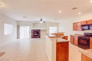 Photo #2: 2120407 Listing