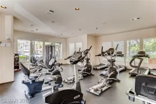 Photo #4: 2120424 Listing