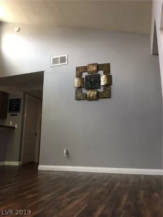 Photo #6: 2120539 Listing 