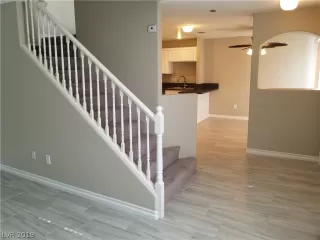 Photo #3: 2120544 Listing