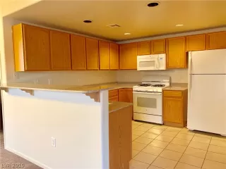 Photo #6: 2120548 Listing 