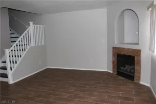 Photo #5: 2120576 Listing 