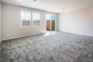 Photo #4: 2120646 Listing 