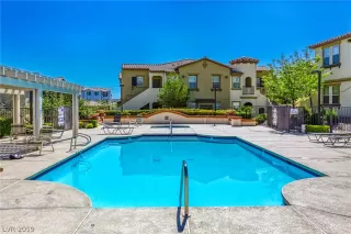Photo #2: 2120658 Listing