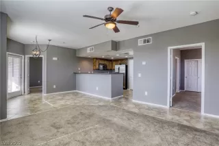 Photo #6: 2120658 Listing