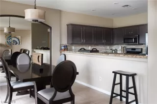 Photo #2: 2120735 Listing 