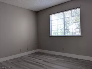 Photo #6: 2120827 Listing 