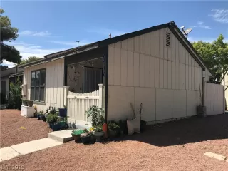 Photo #2: 2120839 Listing 