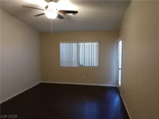 Photo #4: 2120849 Listing 