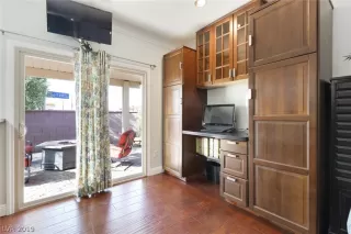 Photo #5: 2120869 Listing 