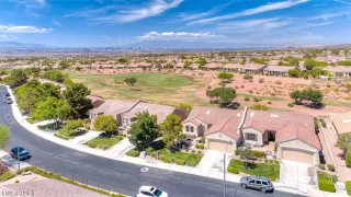 Photo #1: 2120893 Listing