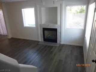 Photo #1: 2120900 Listing 